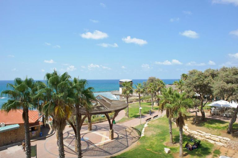 netanya beach
